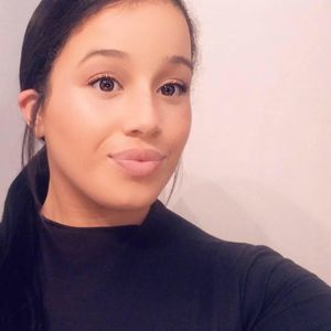 Meet your Posher, Miriam